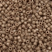 Perline Miyuki Delica 11/0 Duracoat opaque dyed beige DB-2105