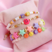 Set di ispirazione Crea simpatici gioielli con le perline in acrilico