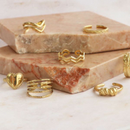 Set di ispirazione Ecco come abbinare gli anelli in acciaio inossidabile  