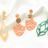 Set di ispirazione Ecco come realizzare eleganti orecchini di pendenti in resina  