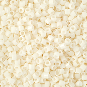 Perline Miyuki Delica 15/0 Opaque Bisque White DBS1495