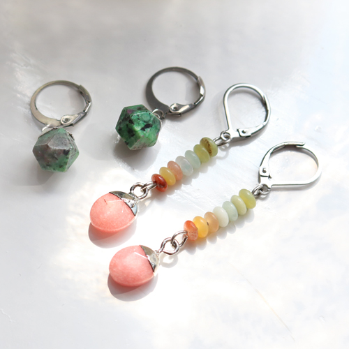 Lasciati ispirare: con i pendenti in pietra naturale puoi creare questi orecchini