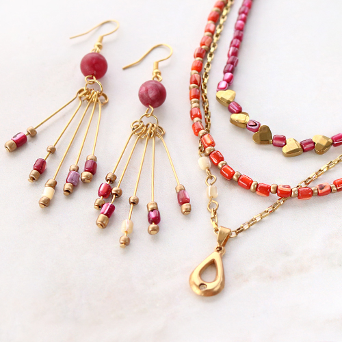 Con le perline di conchiglia puoi realizzare questi gioielli e accessori: