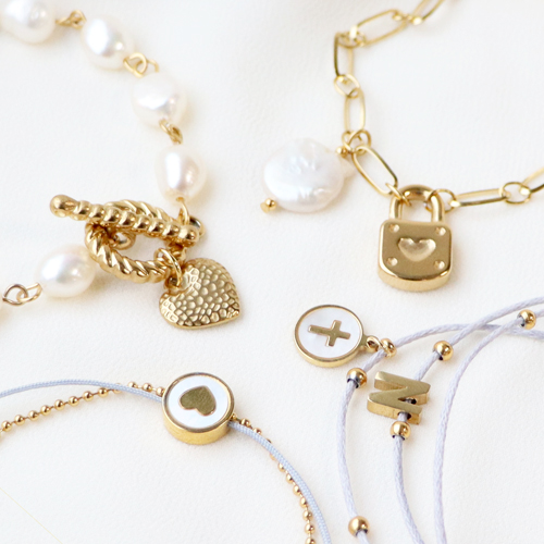 Mettiti all&rsquo;opera con le perle d&rsquo;acqua dolce, la coda di topo, il cordoncino cerato e i componenti in acciaio inox