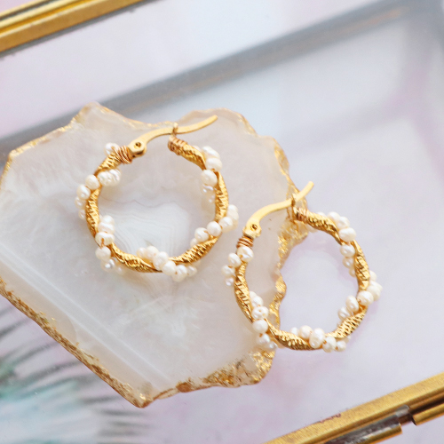 Meravigliose perle d&rsquo;acqua dolce di tendenza per realizzare gioielli estivi