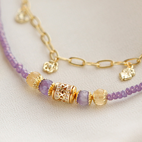 Mettiti all&rsquo;opera con questi ciondoli con zirconia