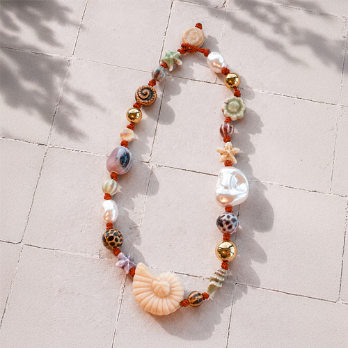 Nuova collezione di perline in ceramica a tema marino