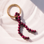 Crea gioielli statement con grandi chiusure in metallo 