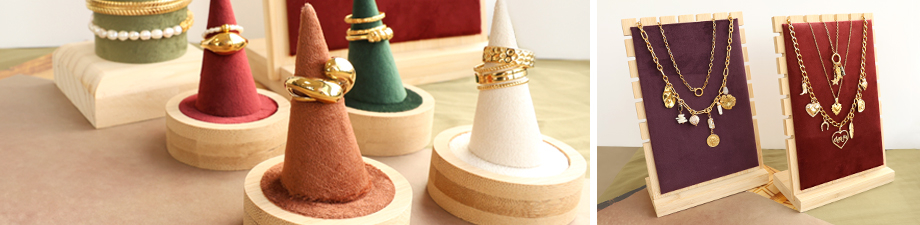 Nuovi espositori per anelli, bracciali e collane