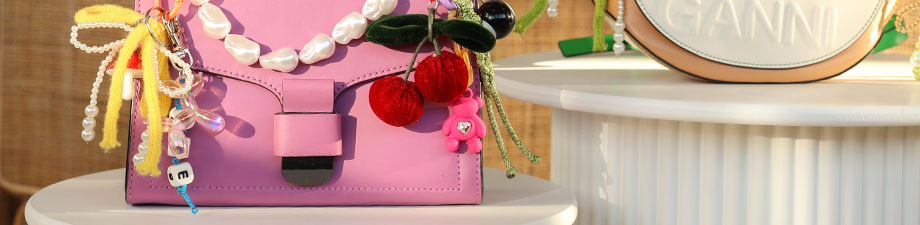 Novità assoluta! ciondoli statement Novità assoluta! ciondoli statement